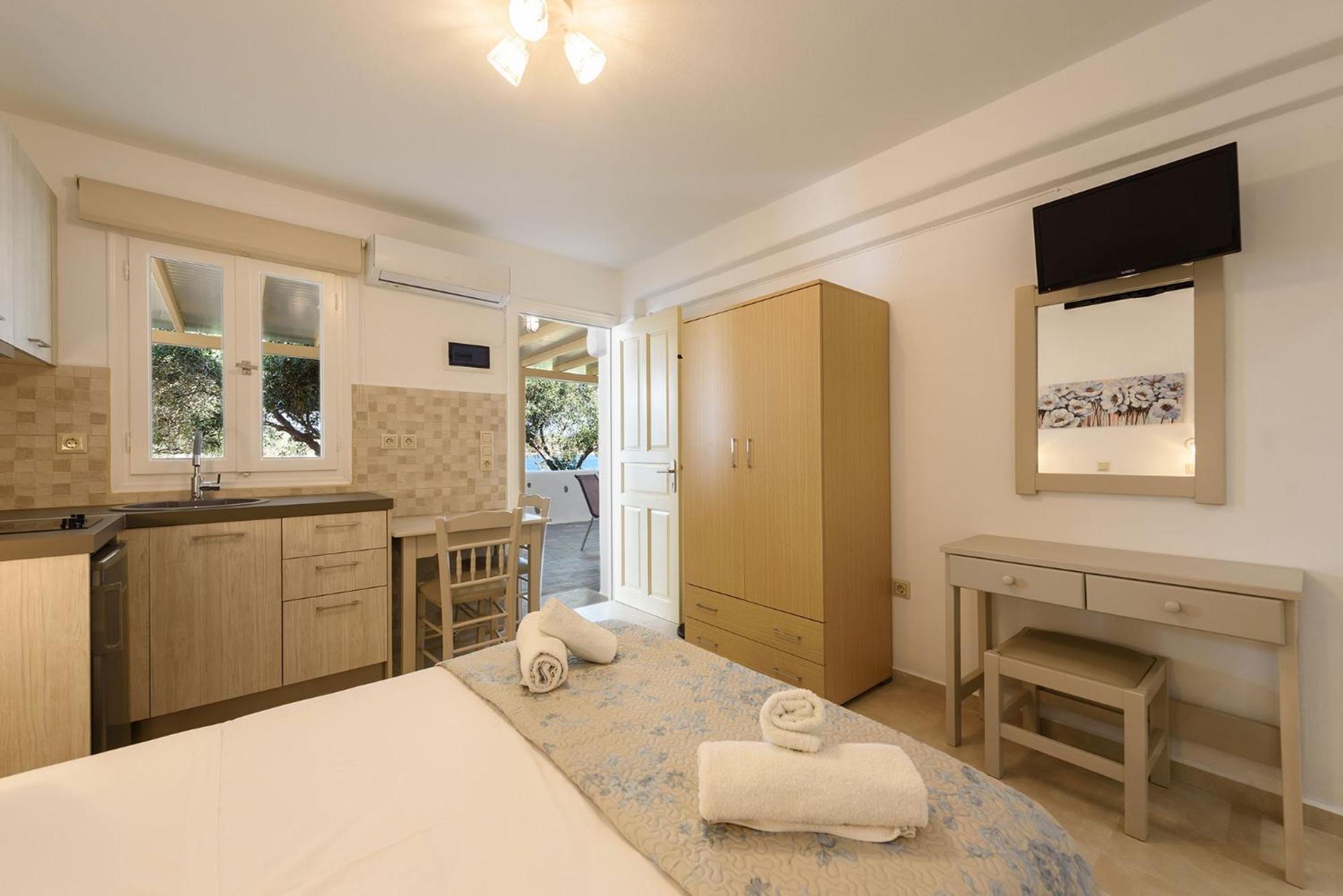 Sea Breeze Studios Paros II Alikí Eksteriør billede